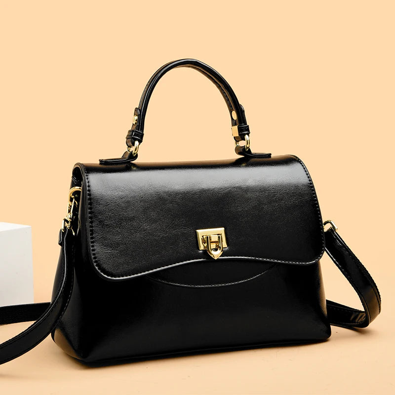 Elegant Leather Messenger Bag – Spacious Tote for Women
