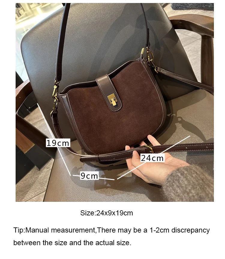Elegant crossbody leather bag