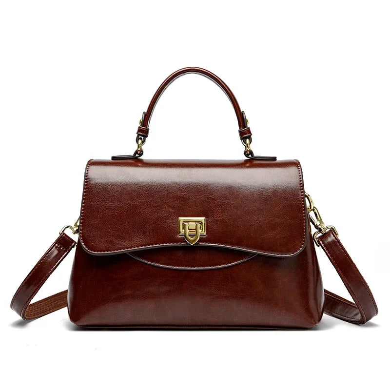 Elegant Leather Messenger Bag – Spacious Tote for Women