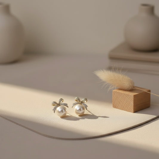 Paris Ribbon Pearl Studs