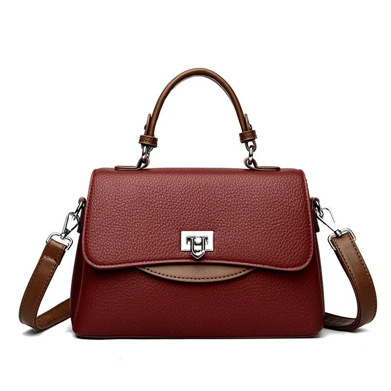 Elegant Leather Messenger Bag – Spacious Tote for Women
