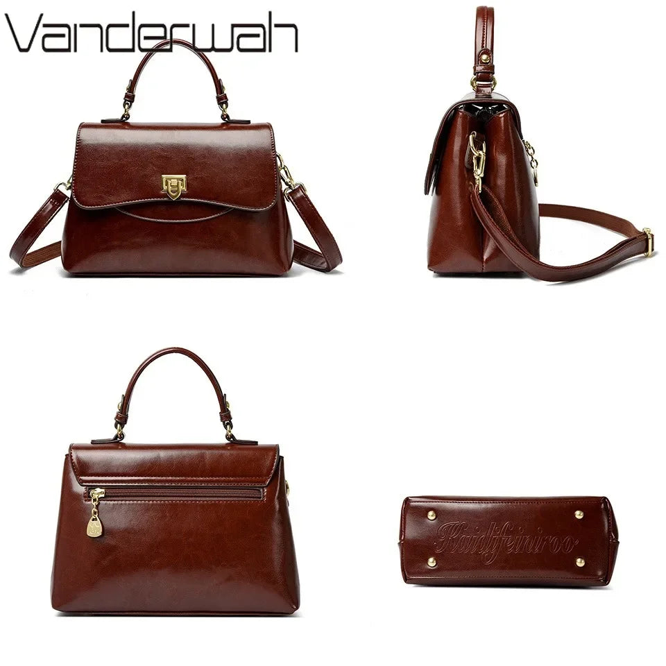 Elegant Leather Messenger Bag – Spacious Tote for Women