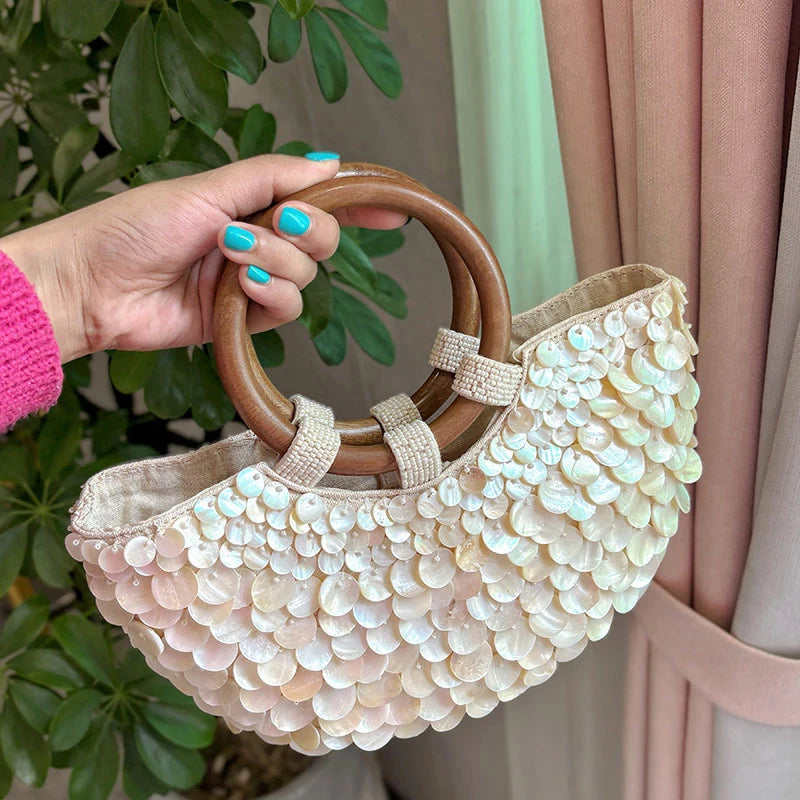 Handmade Shell Bag Brand Unique Creative 2025 New Luxury Summer Fairy Wood Handle Elegant Banquet Commuting Versatile Handbag