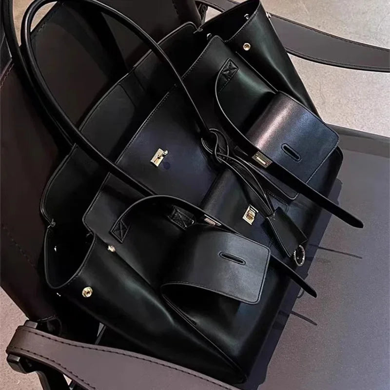 New Luxury Silver Buckle Large Capacity Wing Bag Designer Fashion Genuine Leather Tote Bag Brand Women's Commuter Shoulder Bag