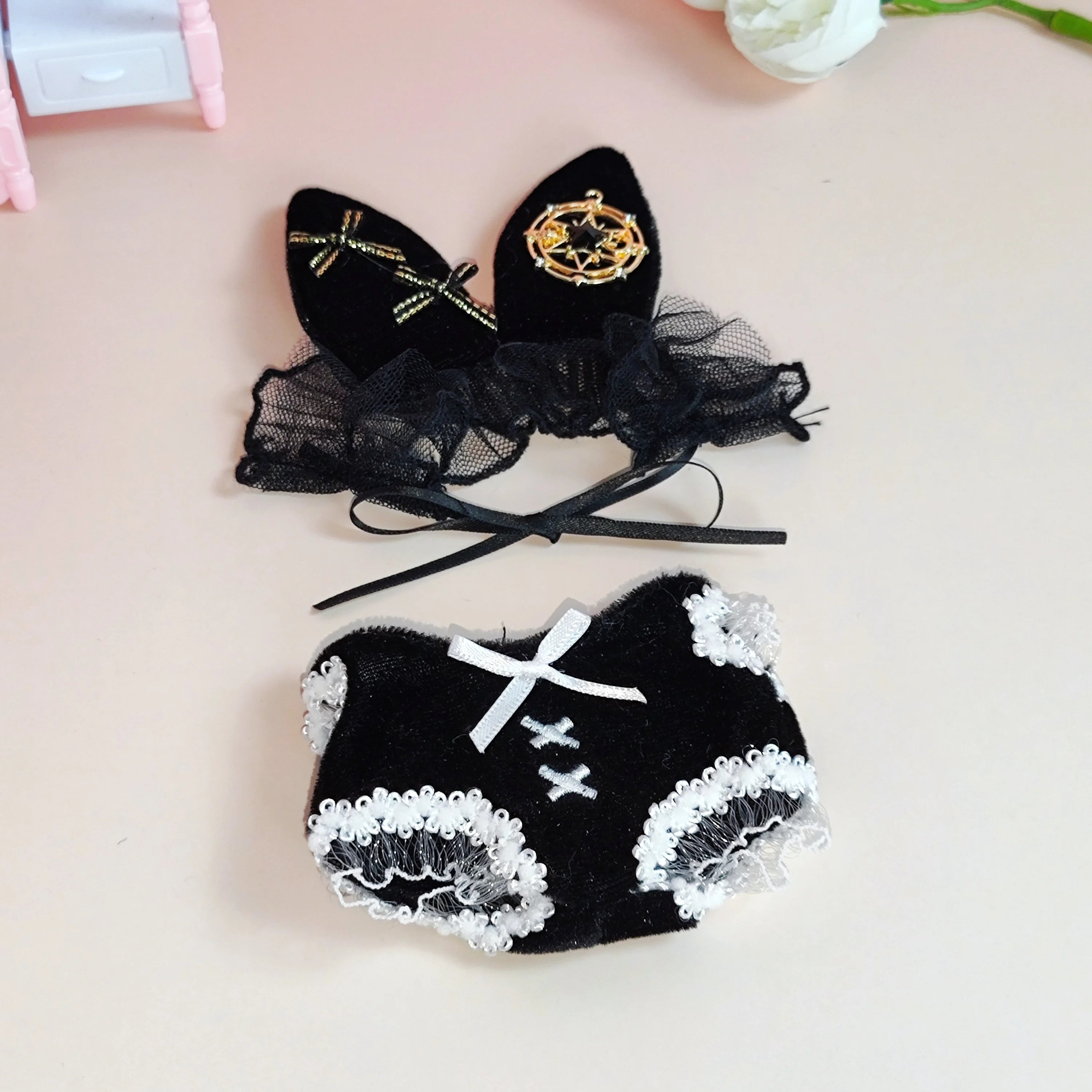17cm Labubu Doll Keychain - Complete Maid Uniform Set with Signature Vinyl Face